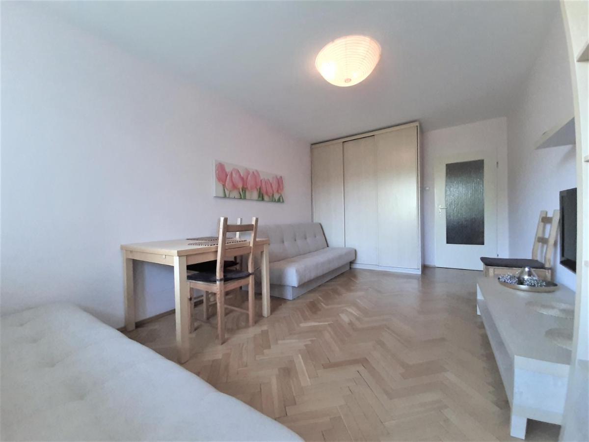 Your Best Apartment Kolobrzeska Gdansk Luaran gambar